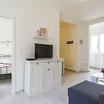 Center Tina 풀라